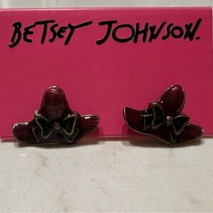 NWT Betsey Johnson Festive Burgundy/Red and Green Hat Earrings